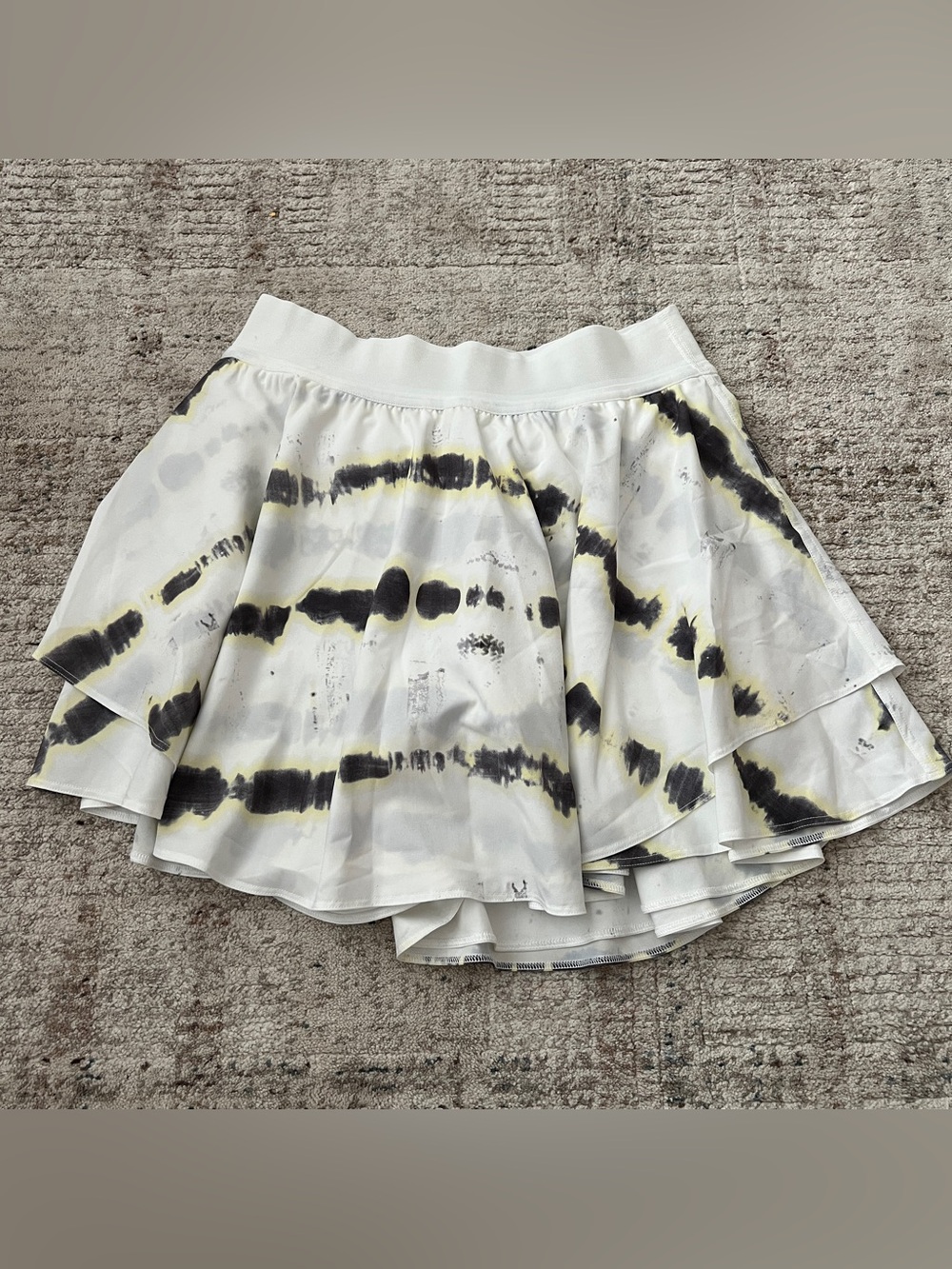 lululemon court rival high rise skirt White Gray Women’s Size 6